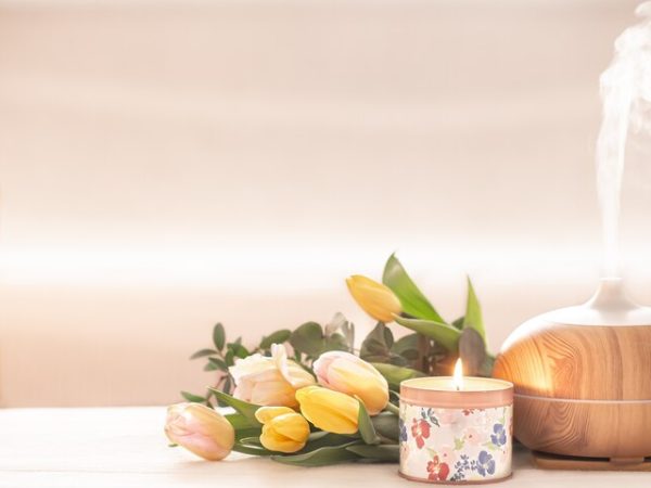 Essências oleosas e perfumaria: Aromas irresistíveis para velas e sabonetes